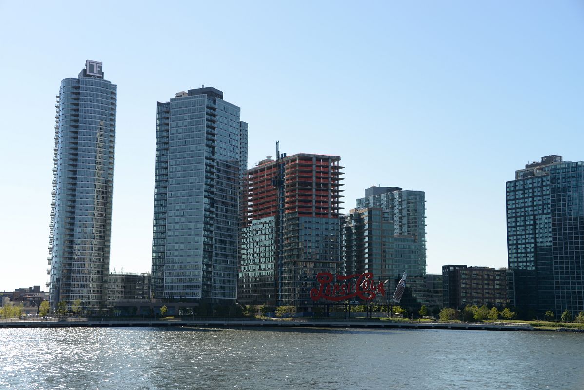 42 New York City Roosevelt Island Franklin D Roosevelt Four Freedoms Park View To The Pepsi Cola Sign On Long Island City Queens